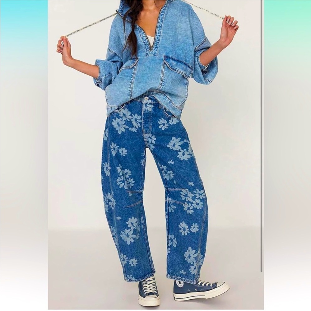 Floral Print Boyfriend Jeans in Blue